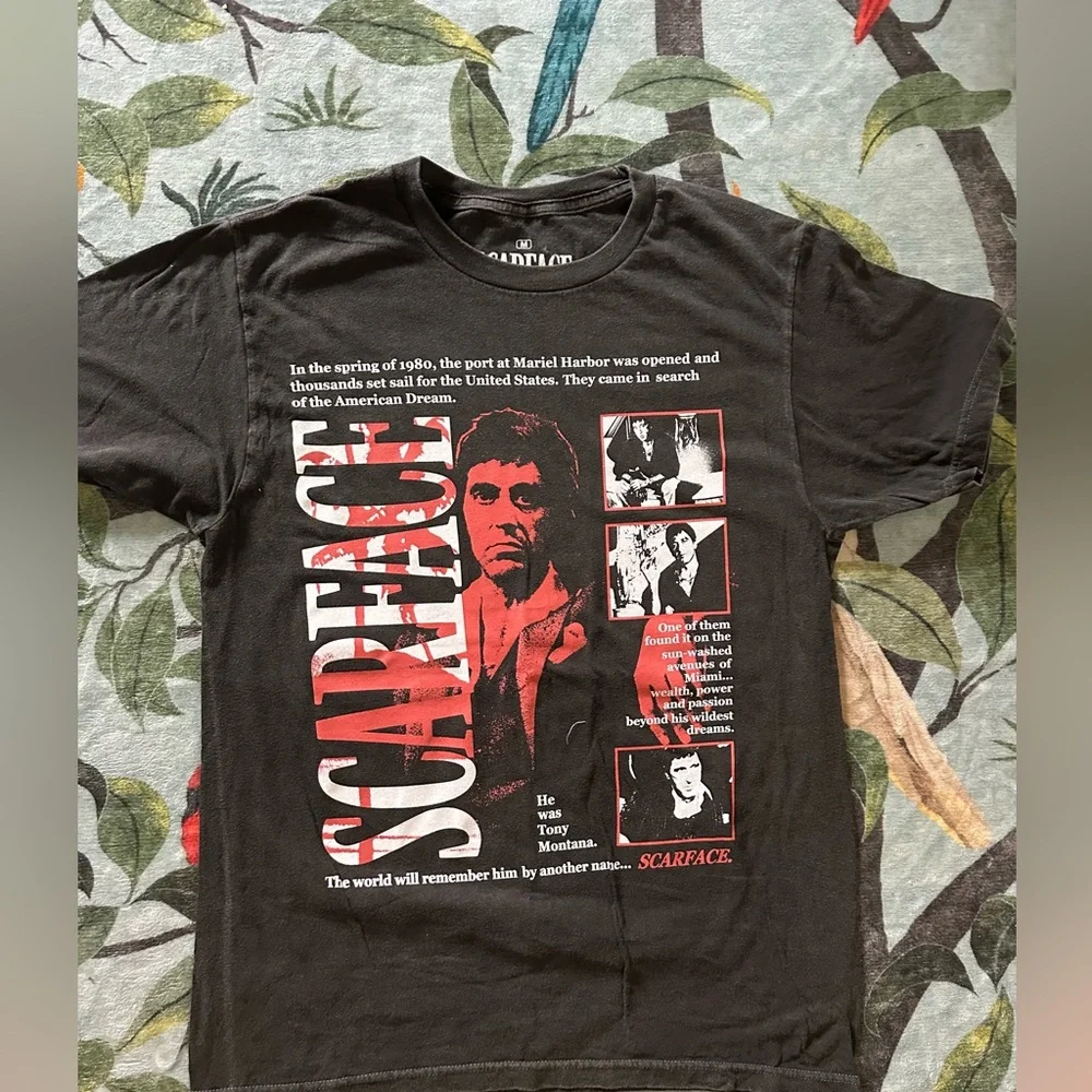 Ripple Junction Scarface Black and Red Graphic Tee - Picture 1 of 3